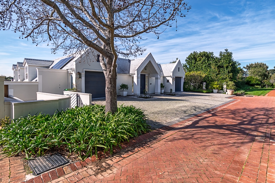5 Bedroom Property for Sale in Constantia Western Cape